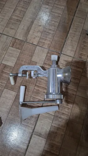 Moedor de carne manual