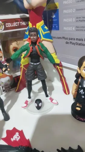 Boneco Miles Morales lacrado