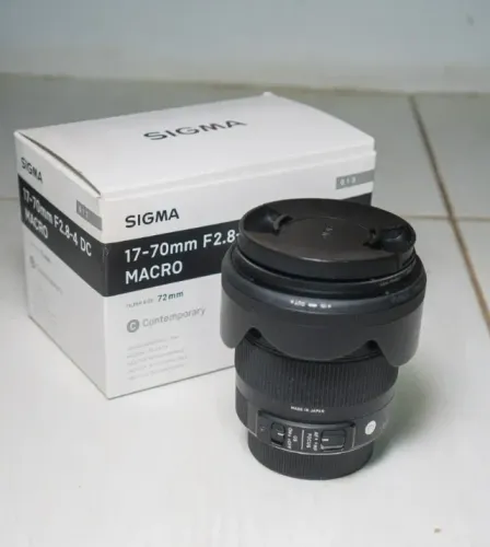 Lente Sigma 17-70mm F/2.8-4 Dc Macro Os HSM para Canon