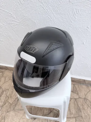 Capacete EBF Preto Fosco Fechado - Pouquíssimo Uso