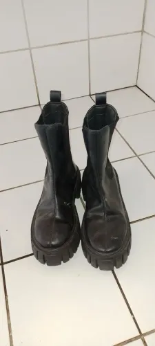 Bota coturno dubuy tamanho 35