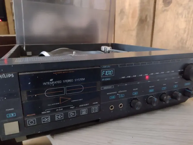 rádio antigo leia antes de manda msg obrigado...