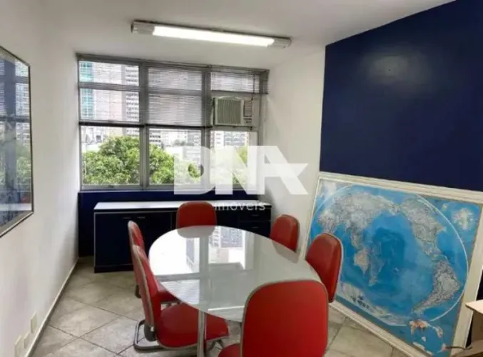 CENTRO , LARGO DA CARIOCA ! SALA DIVIDIDA EM RECEPÇÃO E MAIS 2 SALAS REFORMADA ! LINDA VIS