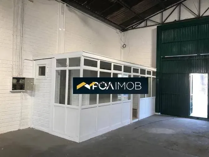 Pavilhão, 300 m² - venda por R$ 750.000,00 ou aluguel por R$ 5.080,00/mês - Navegantes - P