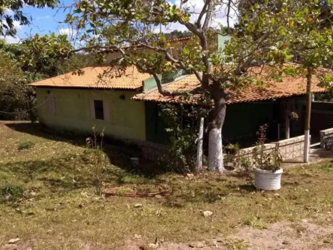 Fazenda de Luxo à Venda em Brasília-DF, Paranoá: 3 Quartos, 2 Suítes, 2 Salas, 3 Banheiros
