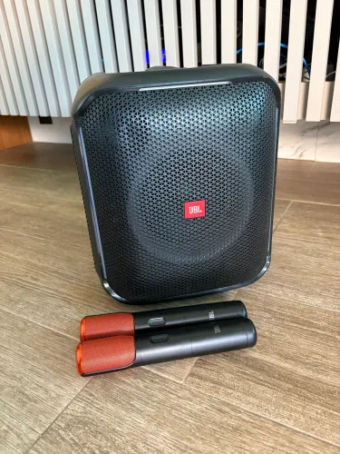 Party Box encore com microfones