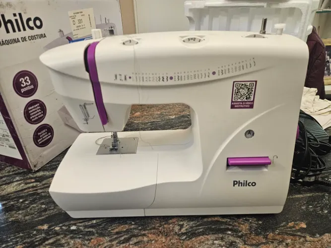 Máquina de costura Philco