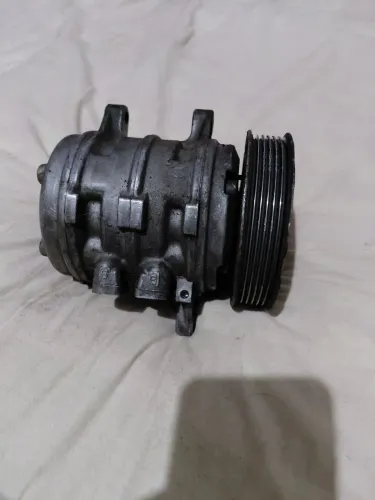 Compressor de ar condicionado