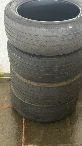 Pneus Bridgestone 225/50/18