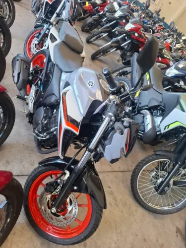 Yamaha Fazer FZ25 250 cc 
