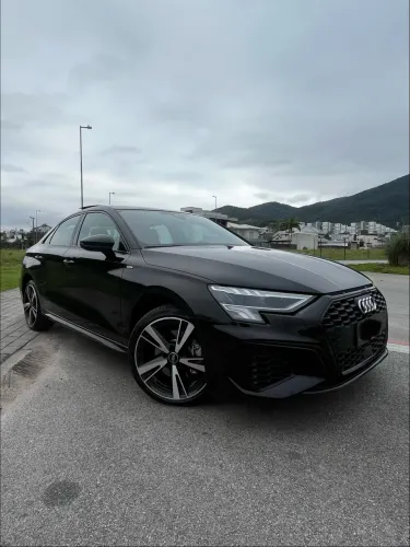 Audi A3 Sed. Perform. Black 2.0 TFSI S-tronic 2024
