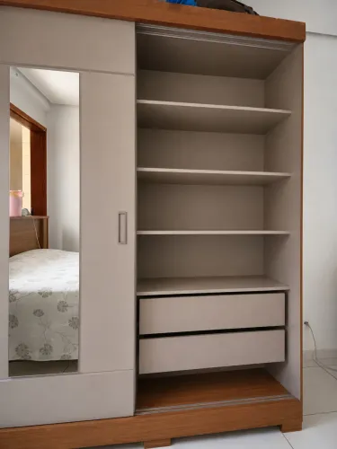 Guarda Roupa com espelho
