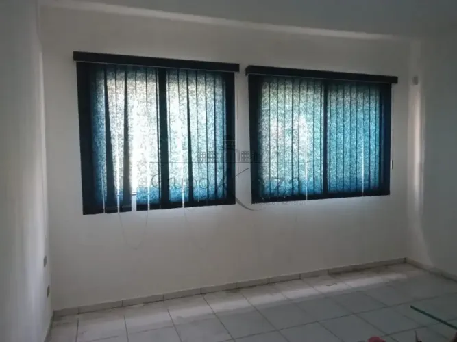 Salas Comerciais próximo ao fórum de Jacareí - SP