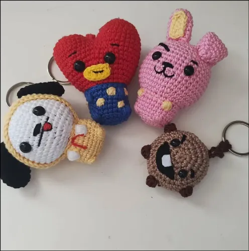 Chaveiros mascotes BTS