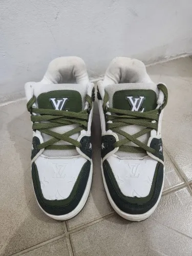 Tênis VUITTON (made in Italy) n. 41