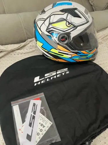 Capacete LS2