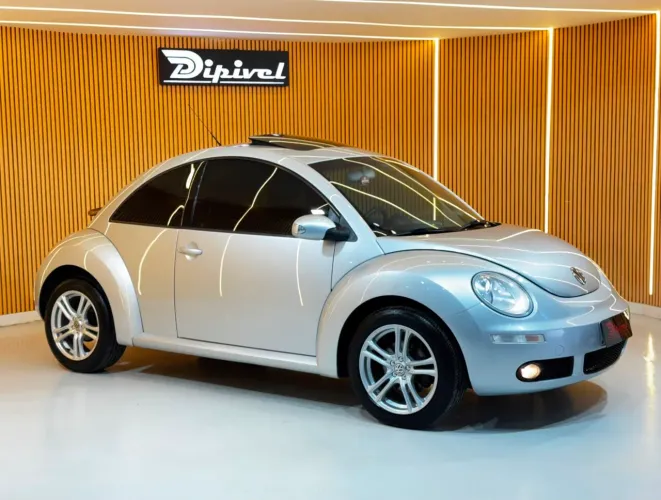 Volkswagen New Beetle 2.0 MI Mec./aut. 2010