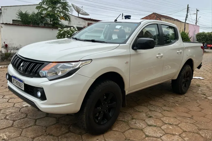 Mitsubishi L200 Triton Sport GLS 2.4 CD Diesel Aut. 2022