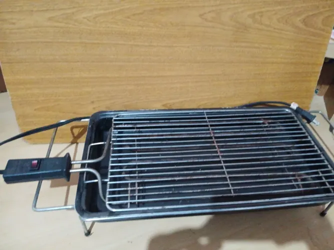 Churrasqueira elétrica 110v