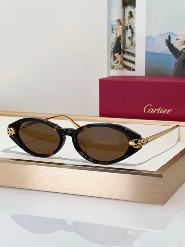 Óculos de sol importado com lentes de proteção UV400
