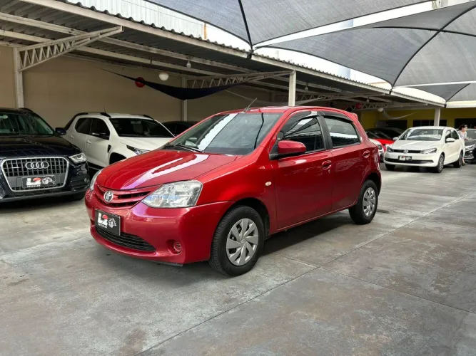 Toyota Etios X 1.3 Flex 16V 5P Mec. 2017