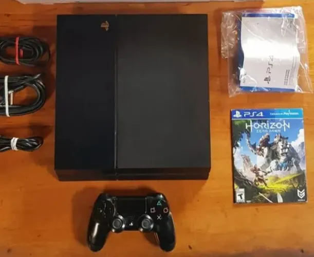 Vendo ps4 com urgência!