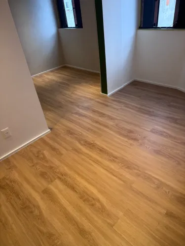 Piso vinílico / laminado