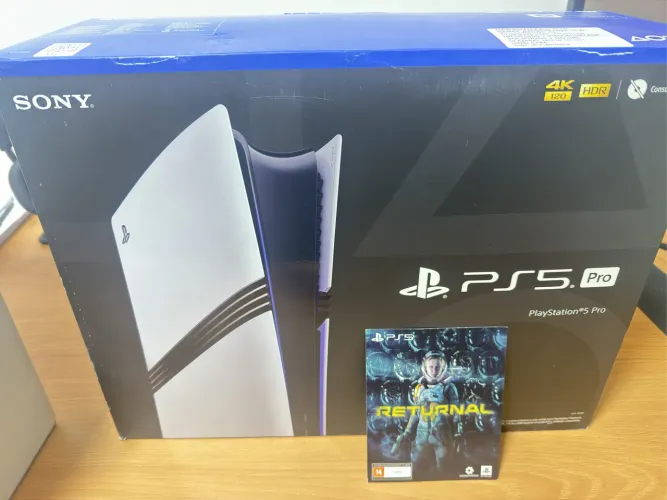 PS5 PRO - SÓ 2 MESES DE USO