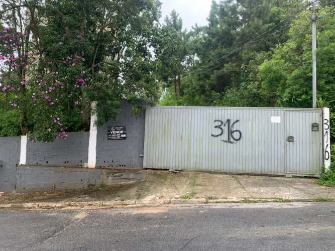Terreno em Parelheiros condomínio fechado
