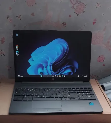 Notebook HP G9 Core i3 12ªGeraçao 8GB Ram SSD Nvme 240GB Nota NÃO ABAIXO VALOR NÃO!