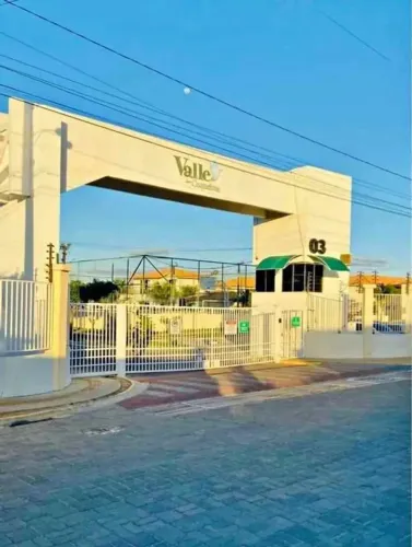 Apartamento No Cond. Valle dos Coqueiros