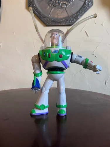 Buzz lightyer da Disney ? light chaser