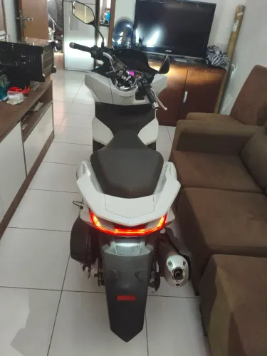 Honda PCX 160/ 2024,impecável, usada só por mulher, com start/stop,freios ABS em ótimo Est