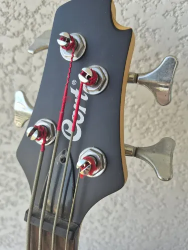 Baixo 4 Cordas Ativo Cort Action Bass Plus Black