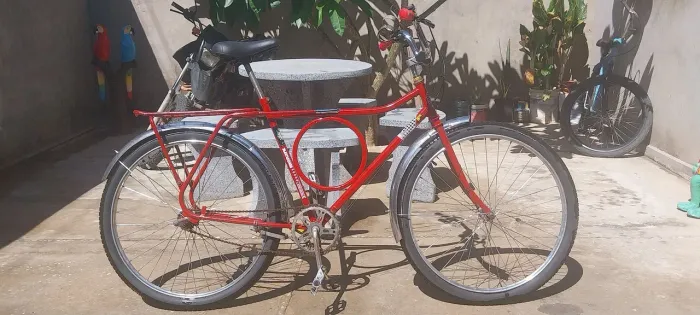 Bicicleta monark 87 quadro não é quebrado vermelha valor r$1.300.