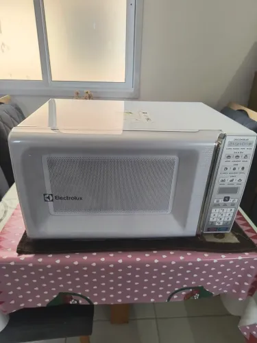 Microondas Eletrolux 34 litros de 110 volts novo
