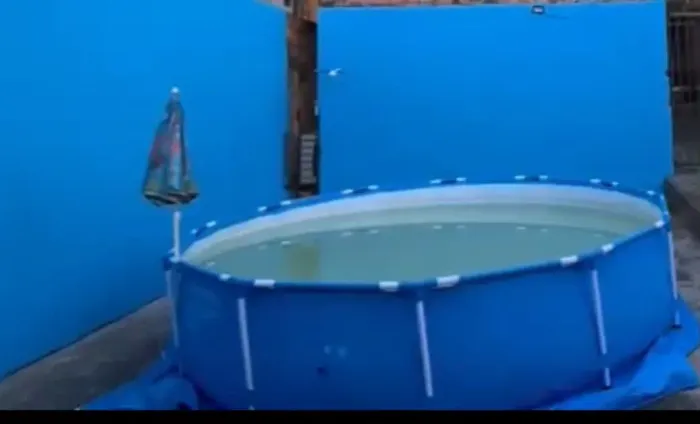 Piscina de 6473 Litros falar com Michel *
