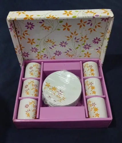 VENDO CONJUNTO DE XICARAS FLORIDAS NOVA NA CAIXA R$ 100,00 NO WHATSAPP *