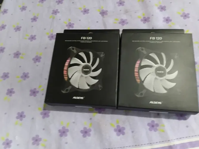 Kit 2 Cooler para PC cor branco com rgb funcionando perfeitamente testado produto novo