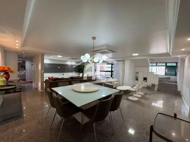 Cobertura duplex com 4 suítes e 364m² em ótima localização na Jatiúca - Edf. Portal do Sol