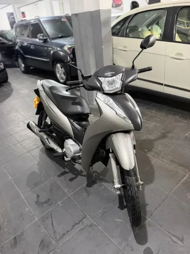 Biz 125 ano 2023