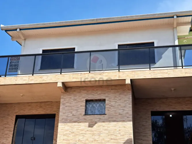 Sobrado triplex para venda no bairro Novo Mundo - Curitiba - PR