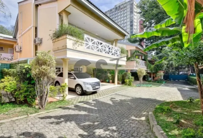 Casa de Condomínio - 4 Dormitórios (Suítes) à Venda no Alto da Boa Vista - São Paulo/SP.