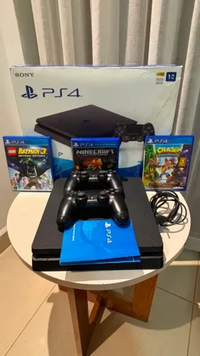 Vendo PS4 SLIM 1TB + 2 controles + 3jogos- oportunidade!