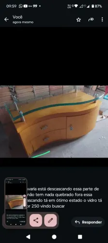 Criado mudo lindo sofisticado, pequena avaria