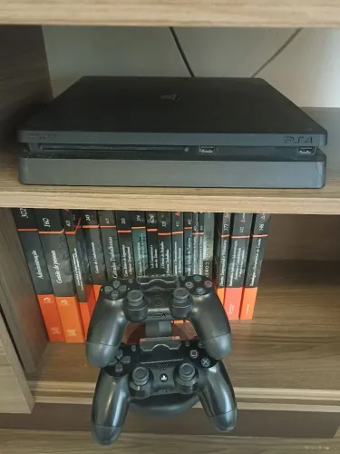 Vendo ps4 DESBLOQUEADO