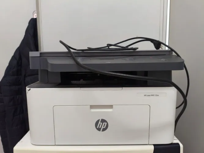 Impressora HP Laser MFP 135w