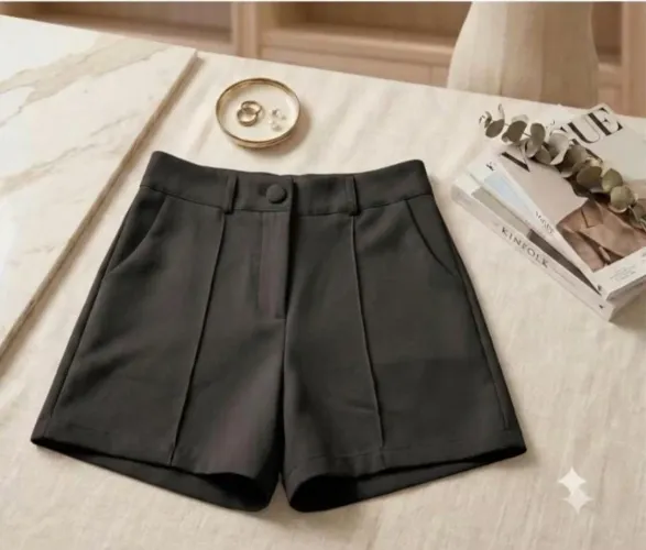 Vendo esse short alfaiataria social TAM M e G. // Valor 50 reais  //  local zumbi 1