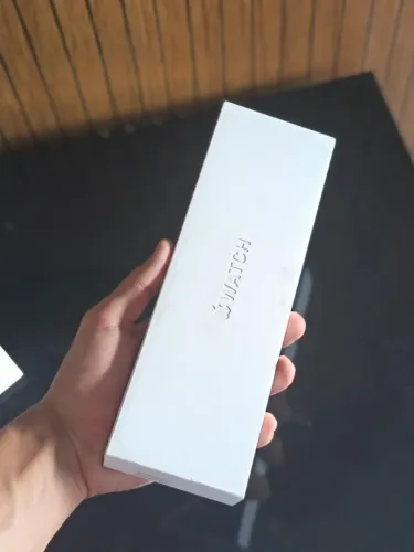 Apple Watch Series 11 GPS - Cinza espacial - 42 mm - Pulseira esportiva preta