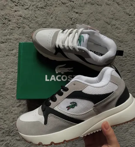 TÊNIS LACOSTE número 39 unissex 